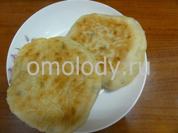 Olady with spinach or nettles, pancakes