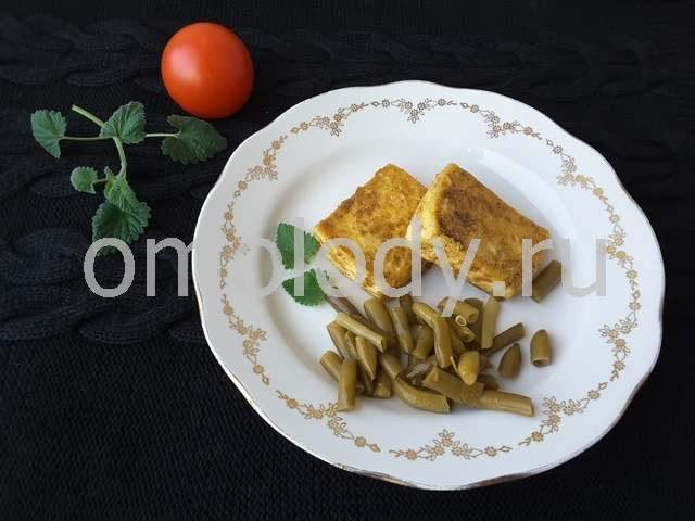 жареный тофу с пряностями и овощами