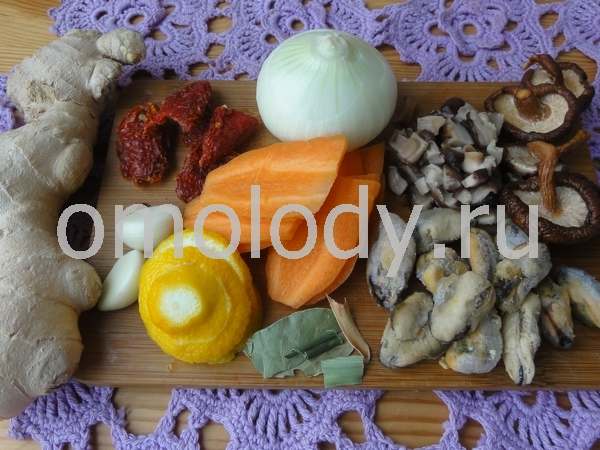 суп с мидиями и грибами Шиитаке