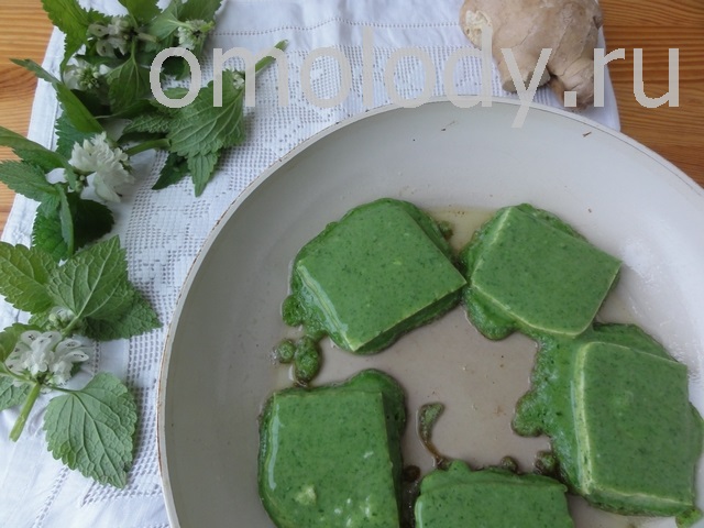 зеленое тесто с ясноткой белой